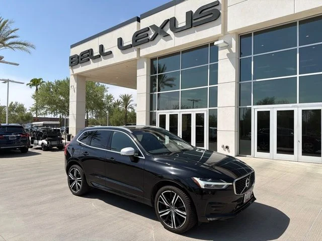 Used 2019 Black Volvo T6 R-Design image 1