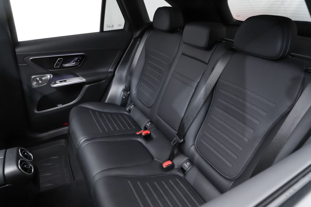 New 2026 Black Mercedes-Benz GLC 300 image 11