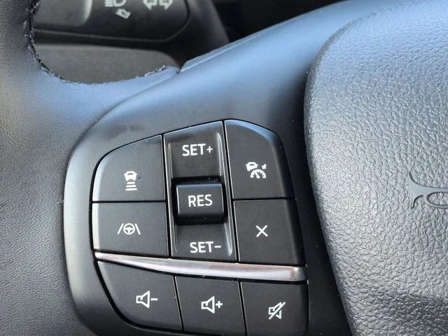 Used 2025 Blue Ford Outer Banks image 24