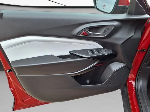 2026 Chevrolet Trax LT - Photo 24