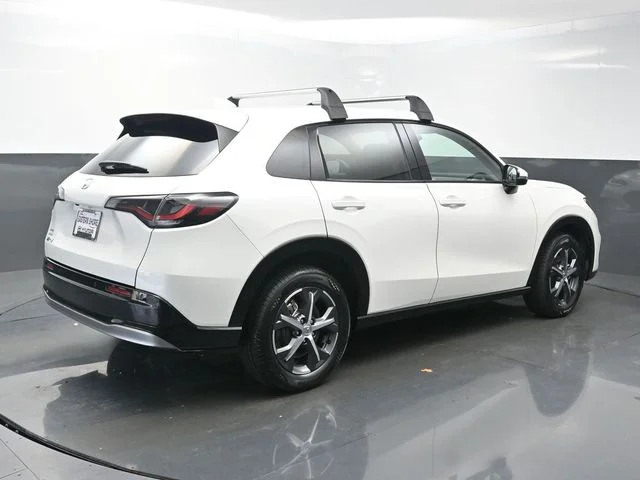 Used 2024 White Honda EX-L image 7
