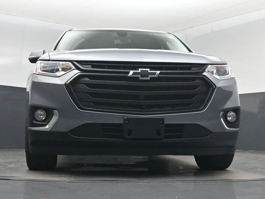 Used 2019 Gray Chevrolet 3LT image 31