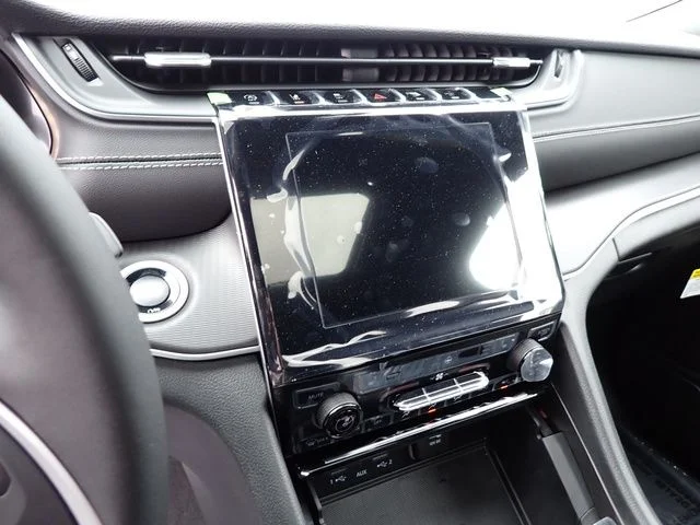 2025 Jeep Grand Cherokee L Altitude - Photo 19