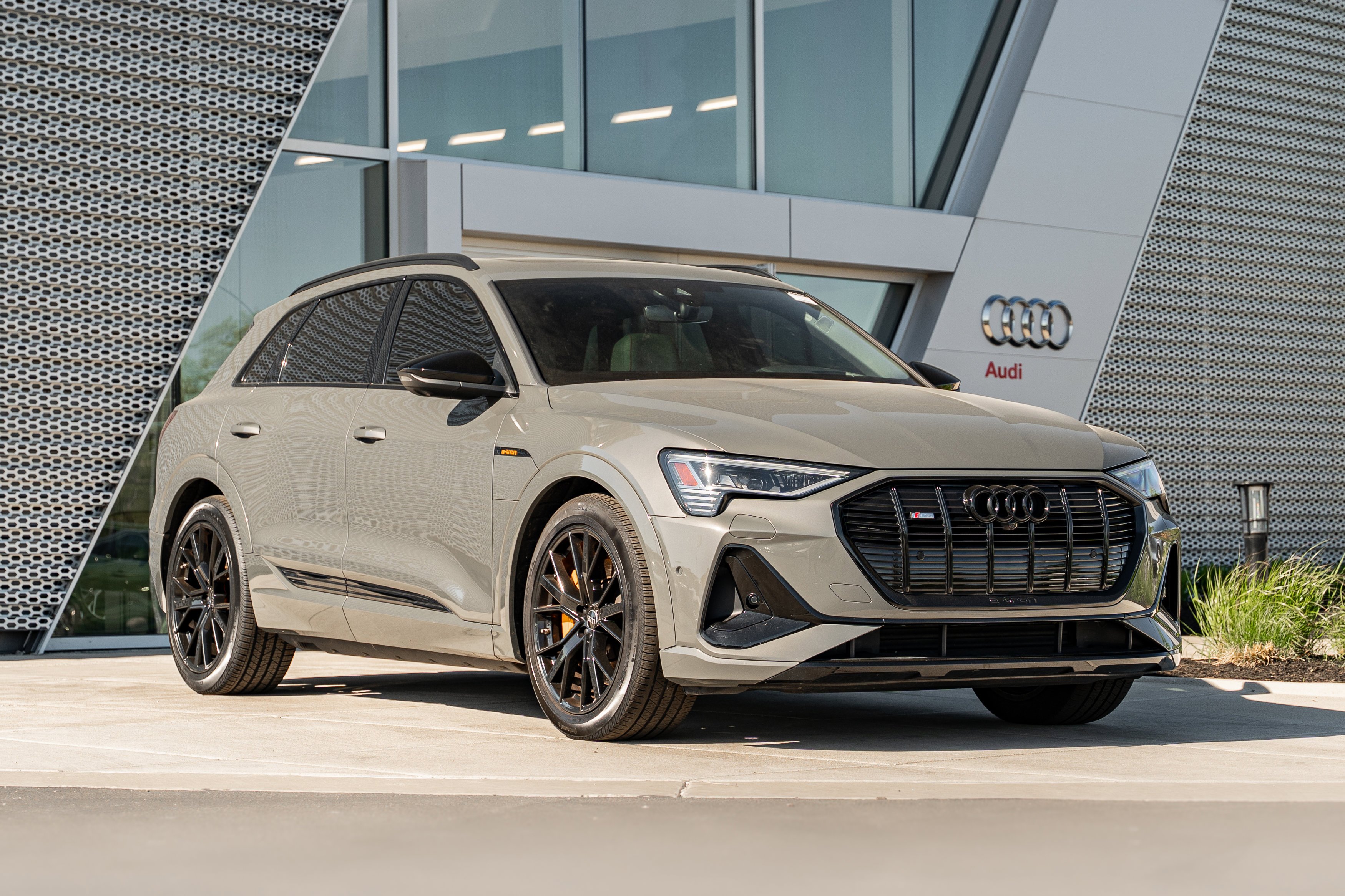 2023 Audi e-tron 95 kWh Chronos quattro's photo