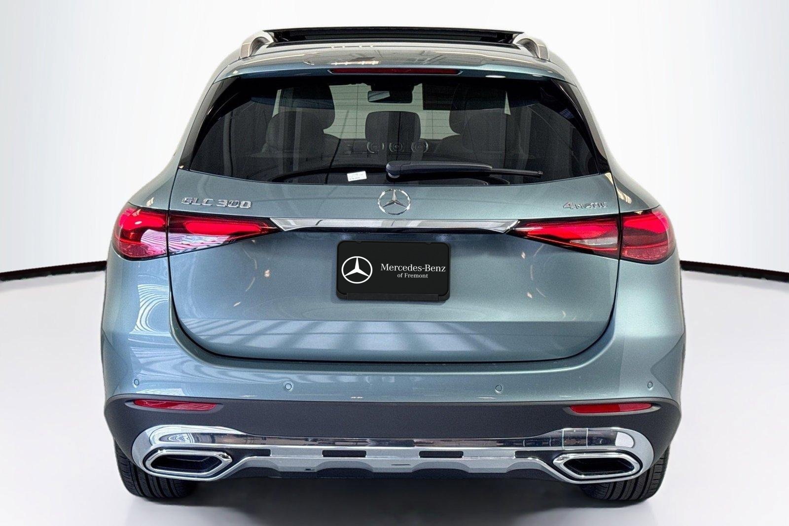 New 2026 Verde Silver Metallic Mercedes-Benz GLC 300 image 6