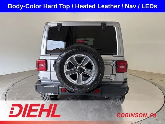 Used 2020 Silver Jeep Unlimited Sahara image 4