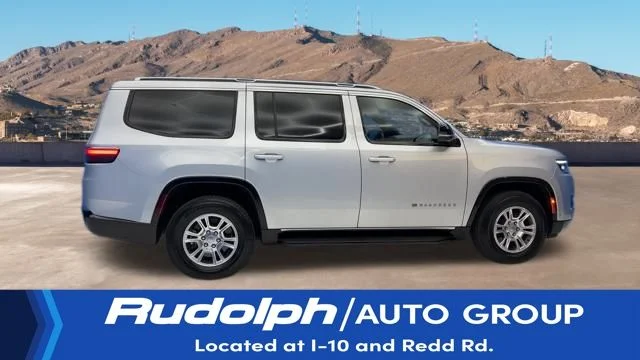 Used 2024 Silver Jeep Base image 6