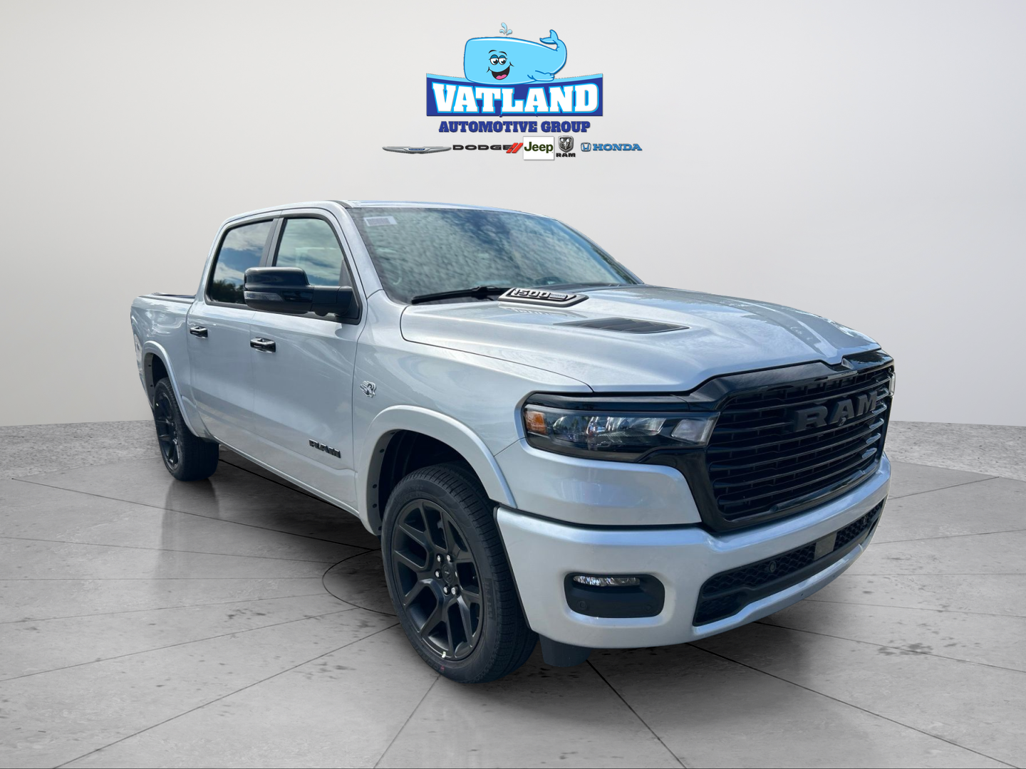 New 2026 Silver Zynith Exterior Paint RAM Laramie image 22