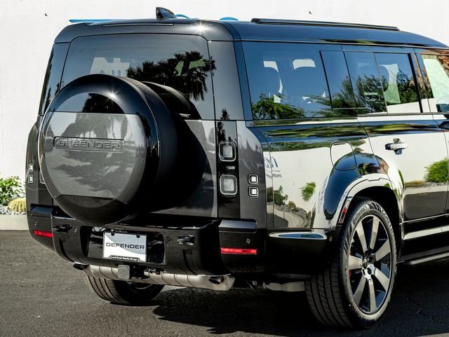 New 2026 Carpathian Grey Land Rover X image 7
