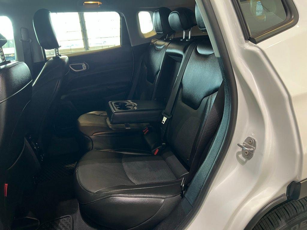 Used 2022 Bright White Clearcoat Jeep Trailhawk image 16