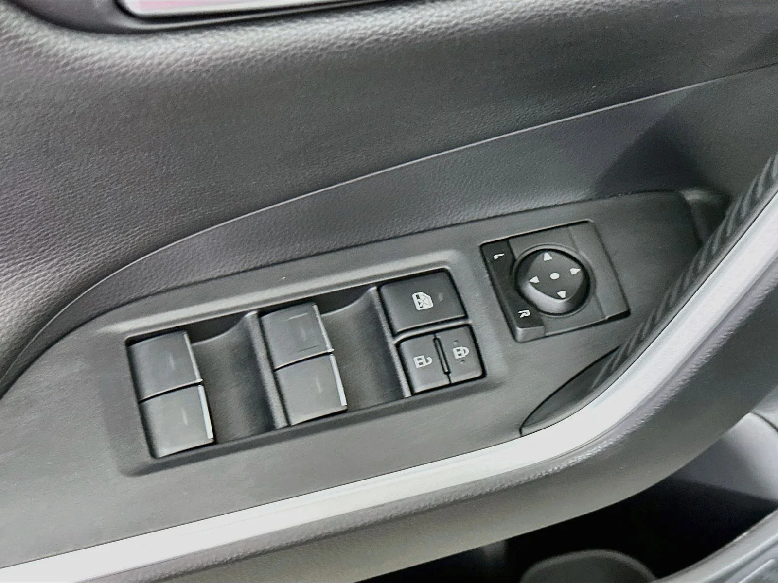 Used 2025 Midnight Black Metallic Toyota XSE image 18