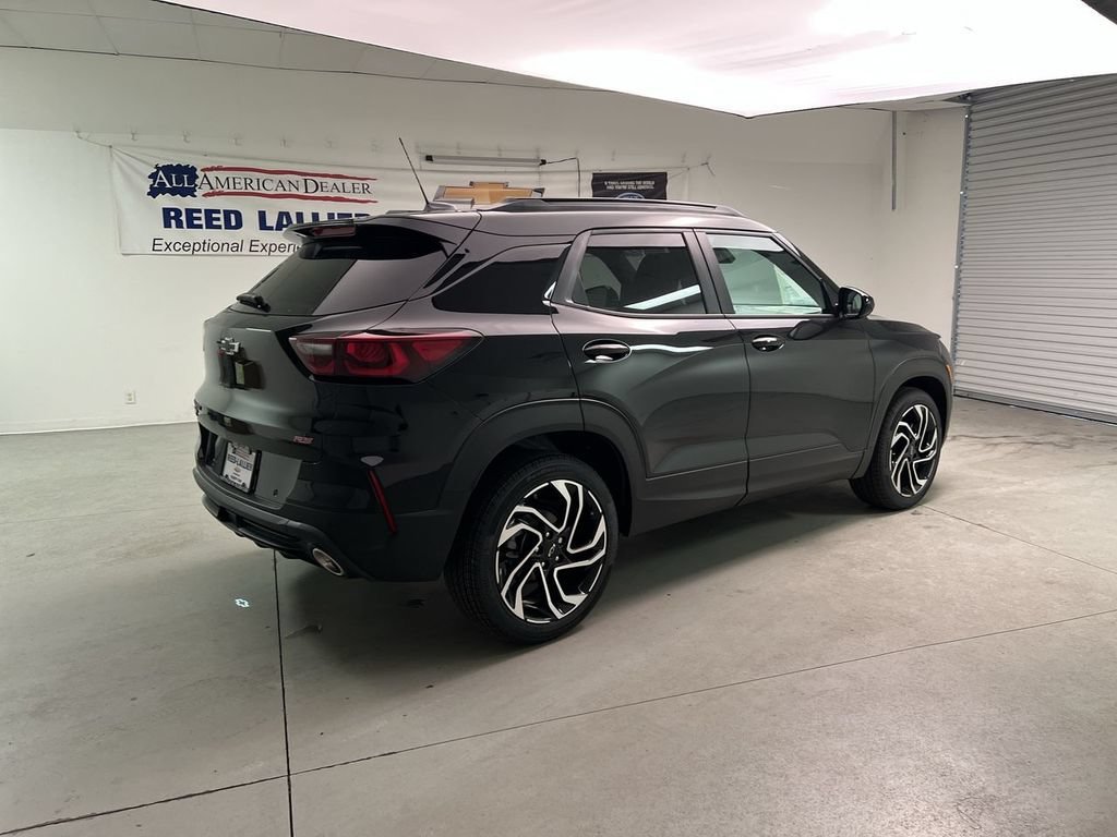 New 2026 Mosaic Black Metallic Chevrolet RS image 8