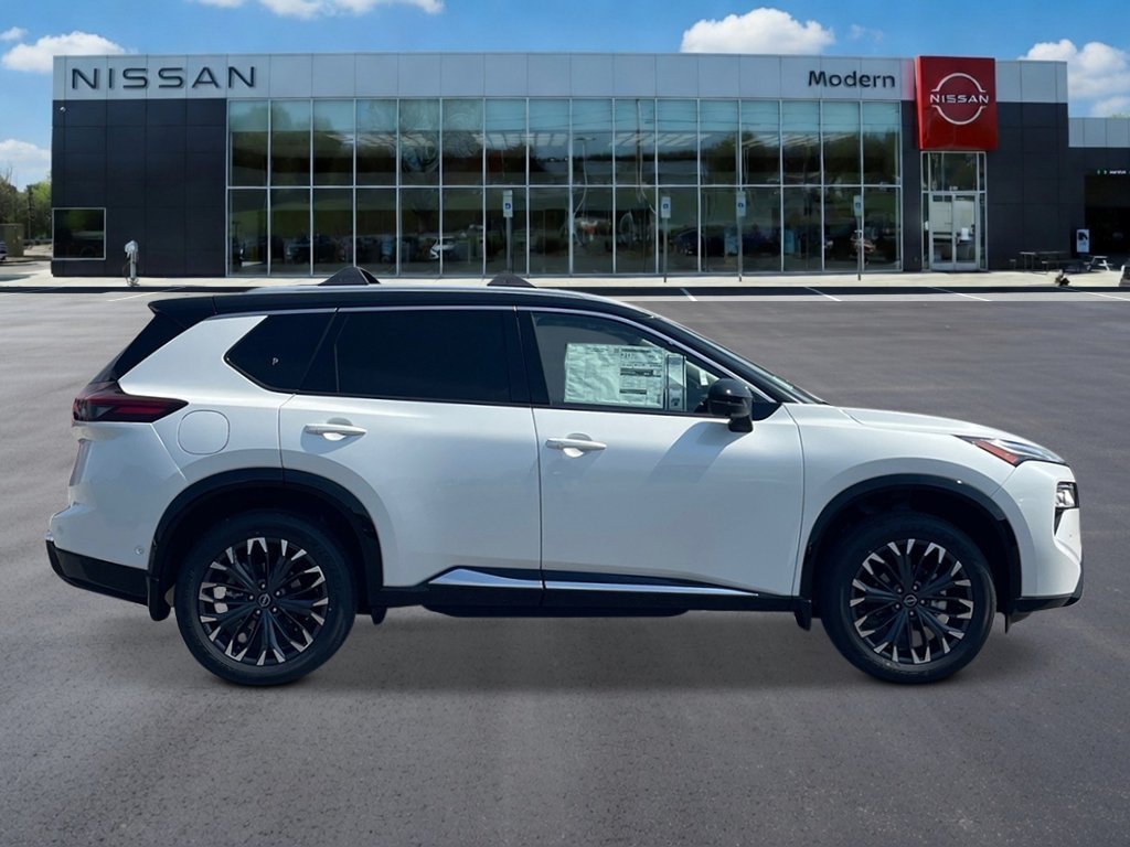 New 2026 Everest White Pearl/Super Black Nissan Platinum image 6