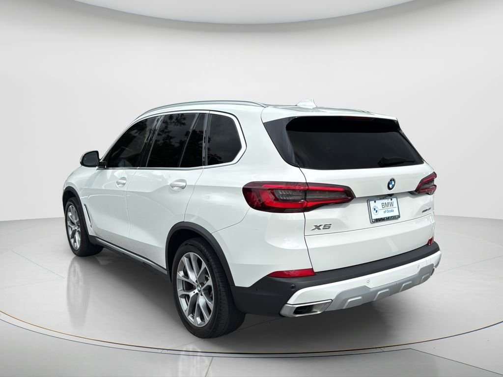 Certified Used 2023 Alpine White BMW sDrive40i image 5
