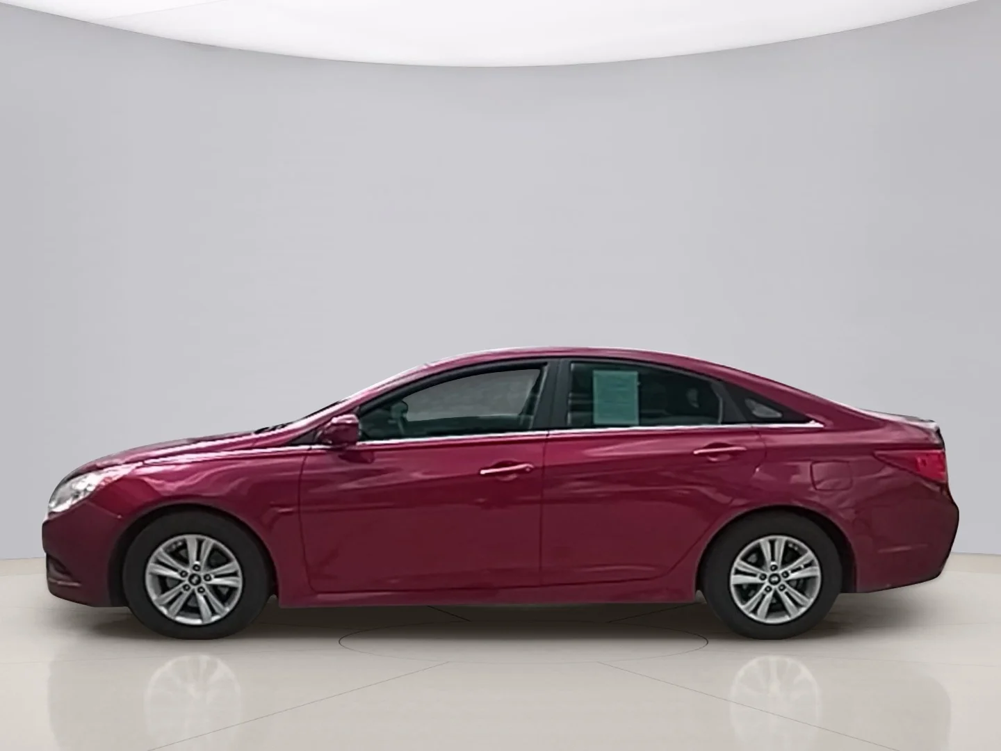 Used 2014 Red Hyundai GLS image 2