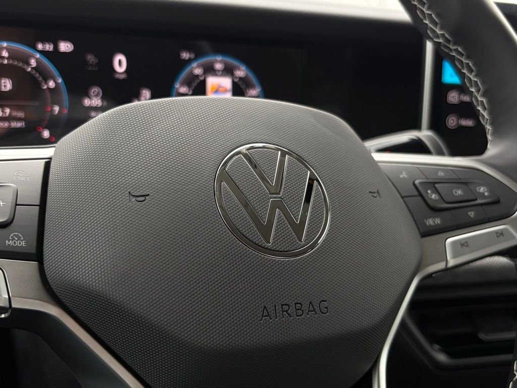 New 2026 Platinum Gray Metallic Volkswagen 2.0T S image 31