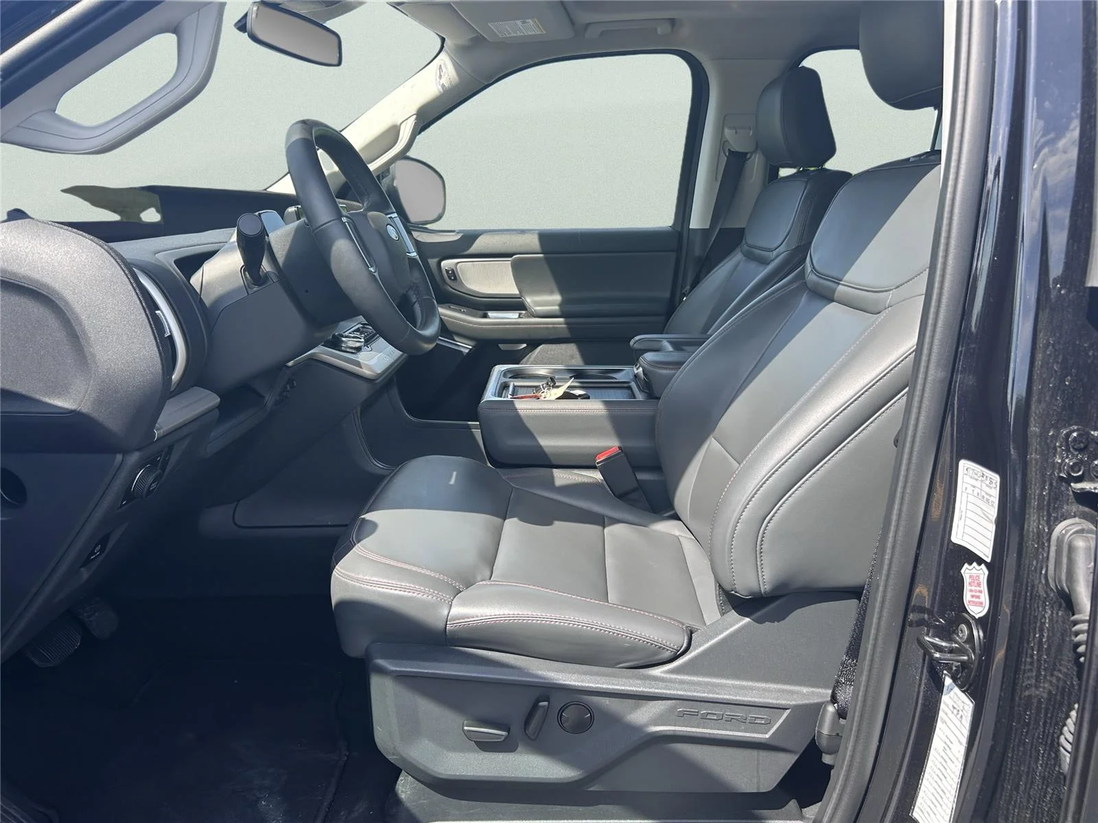 Used 2025 Agate Black Ford Active image 23