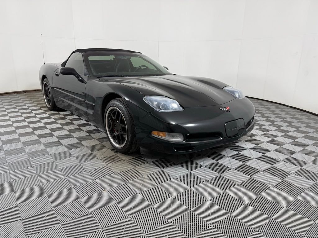 Used 2001 Chevrolet Corvette Base with VIN 1G1YY32G515125029 for sale in Champaign, IL
