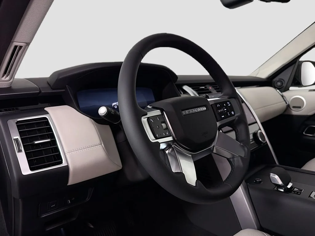New 2026 Fuji White Land Rover S image 9