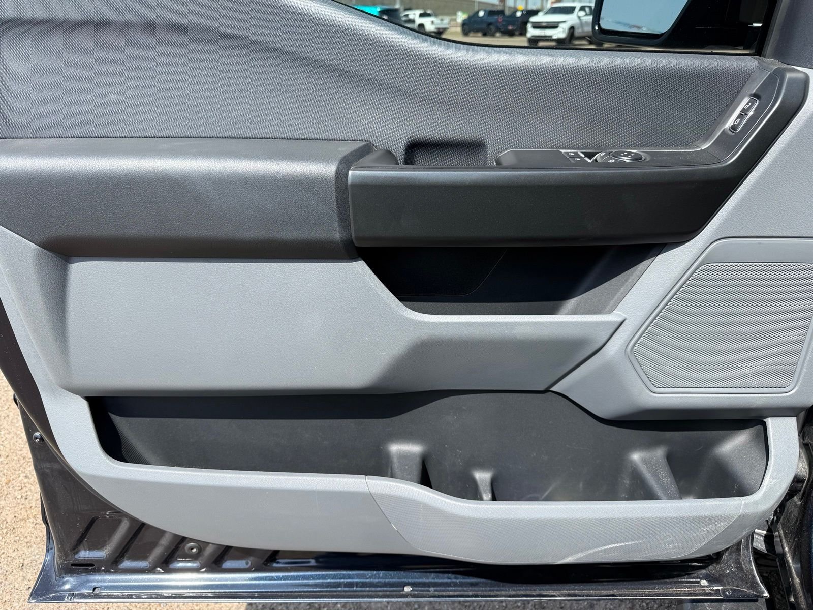 Used 2024 Blue Ford XL image 11