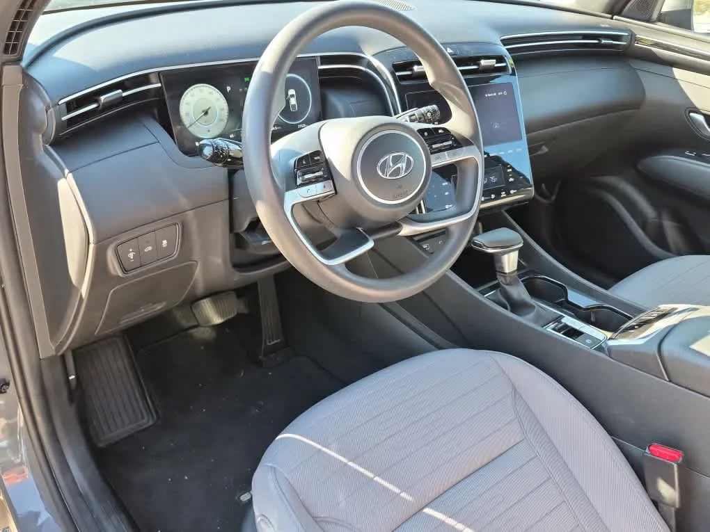Certified Used 2024 Hampton Gray Hyundai SEL image 11