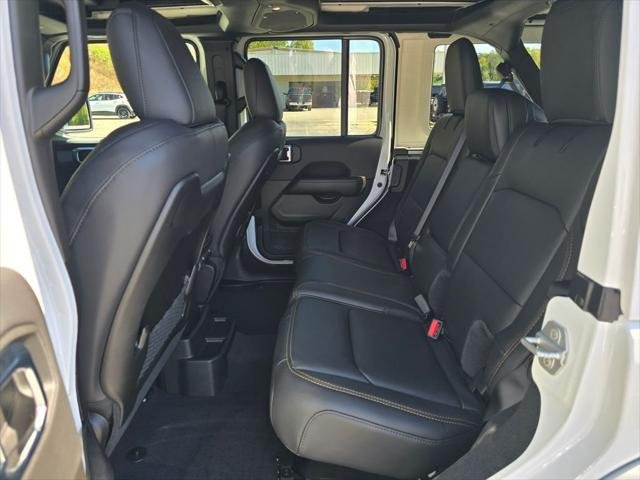 2026 Jeep Wrangler 4-Door Sahara - Photo 14