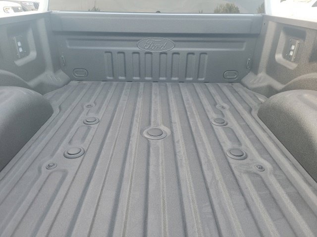 New 2027 Gray Metallic Ford Lariat image 37