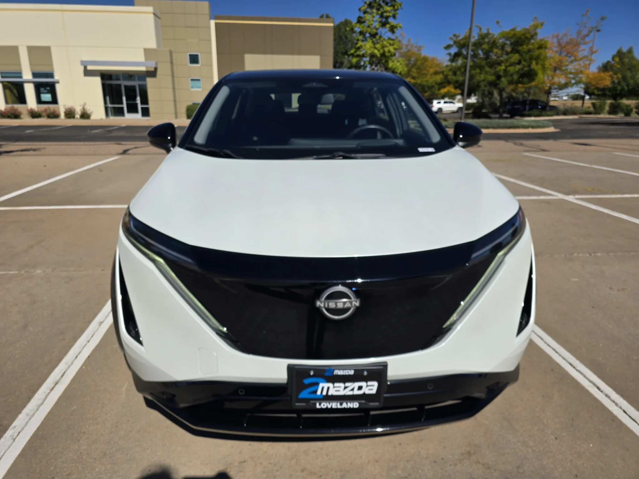 Used 2024 Everest White Pearl Tricoat/Black Diamond Pearl Nissan ENGAGE+ image 8