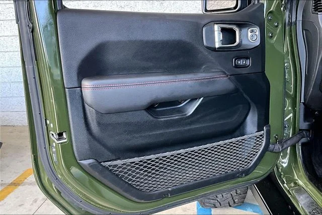 Used 2021 Green Jeep Unlimited Rubicon image 17