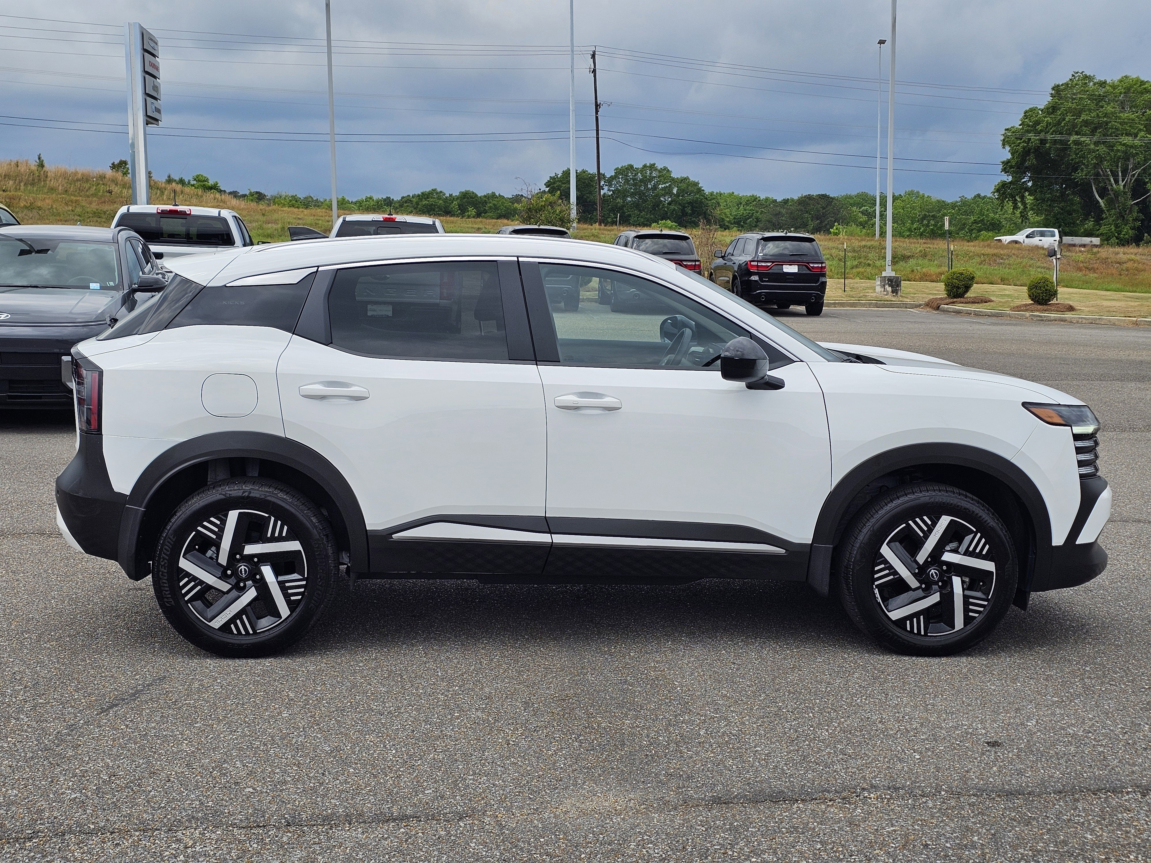 Used 2026 Fresh Powder Nissan SV image 7