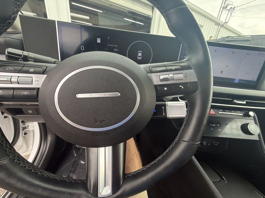 Used 2024 White Hyundai Limited image 20