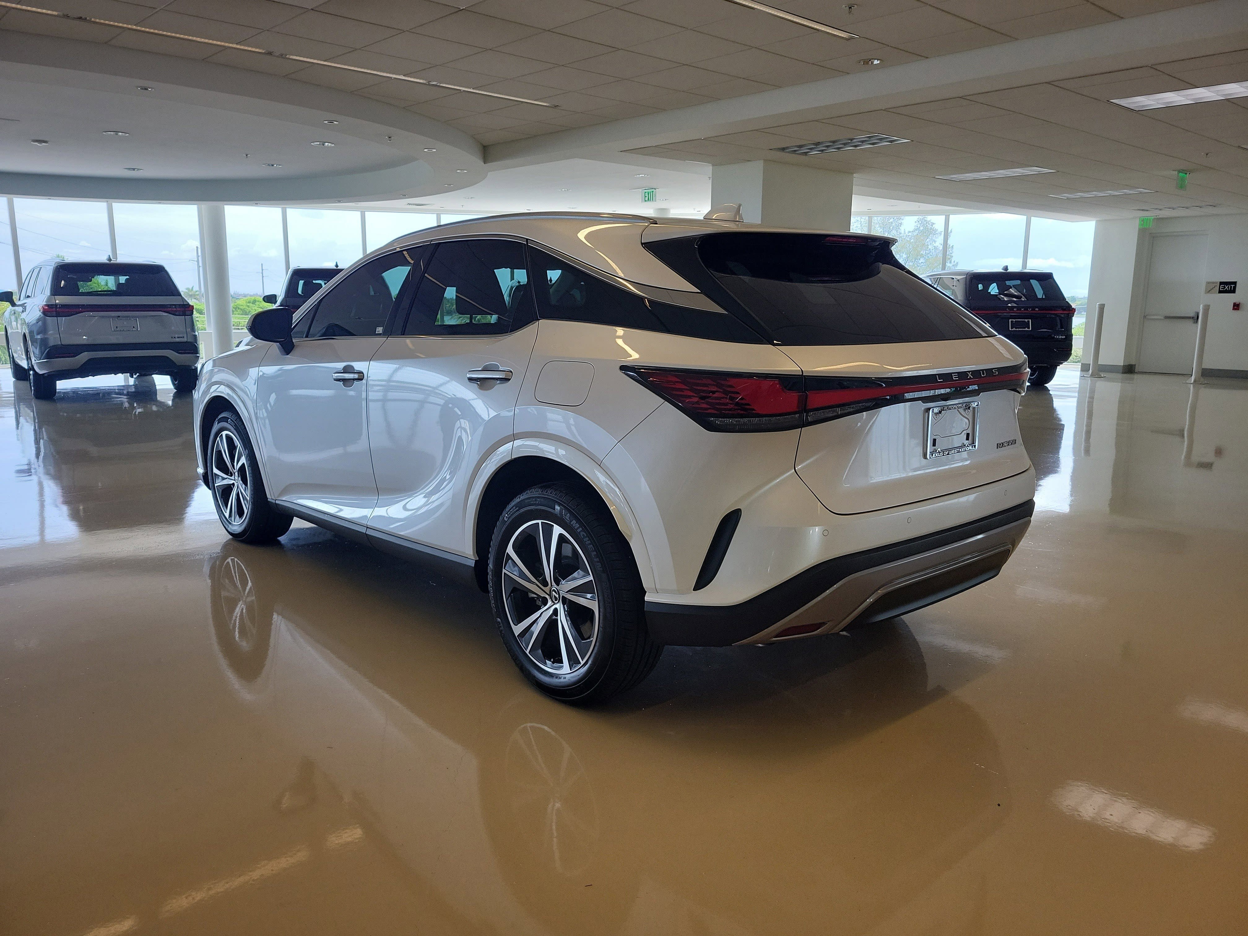 Certified Used 2024 Eminent White Pearl Lexus 350 Premium image 8