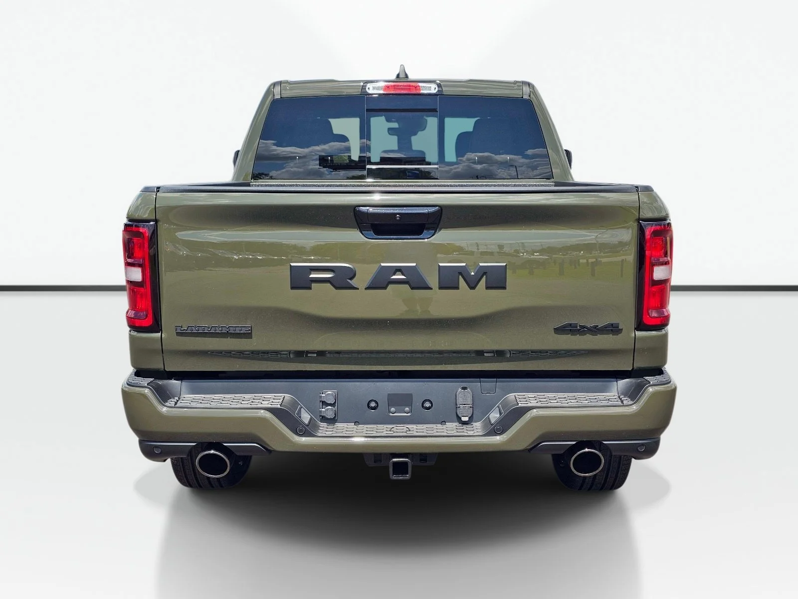 New 2027 Tank Ram Laramie image 12