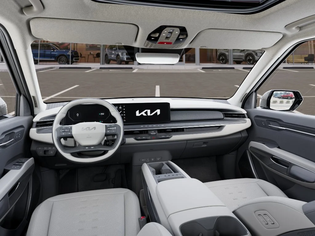 New 2026 Ivory Kia Wind image 14