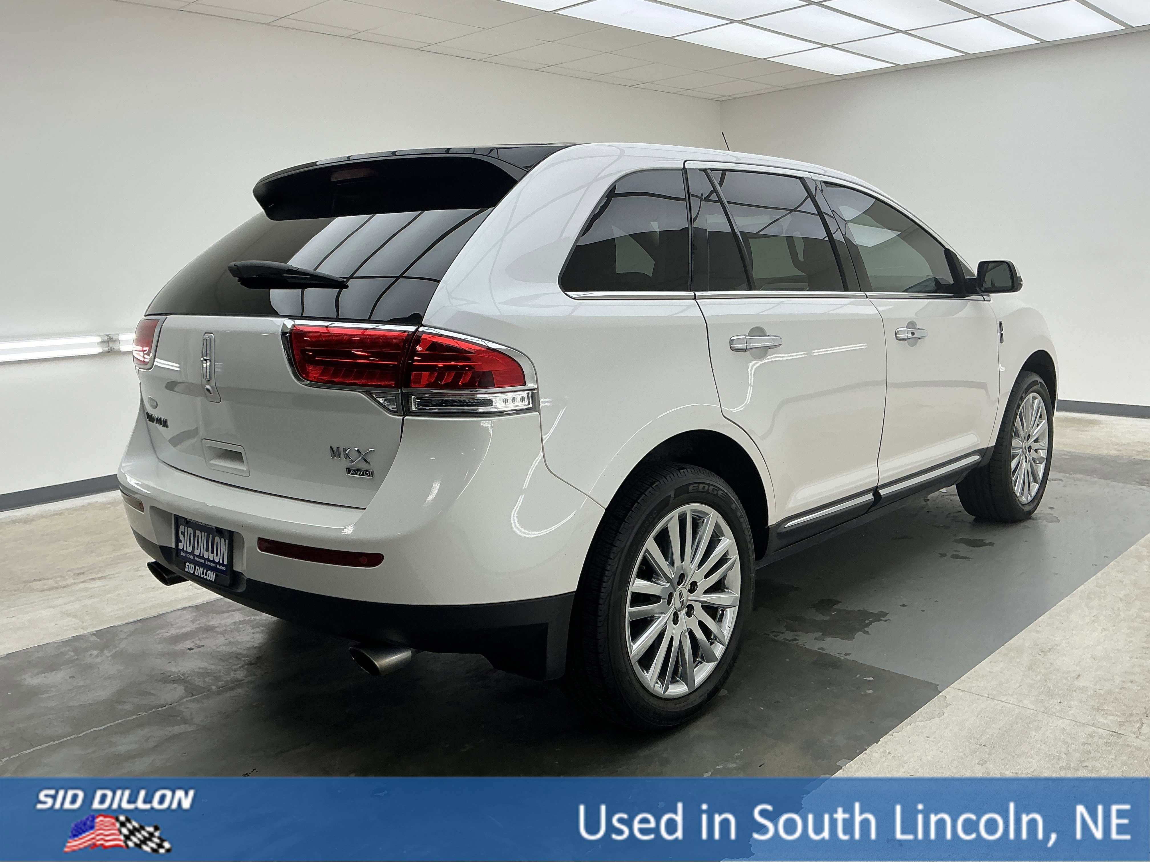 Used 2013  Lincoln  image 4