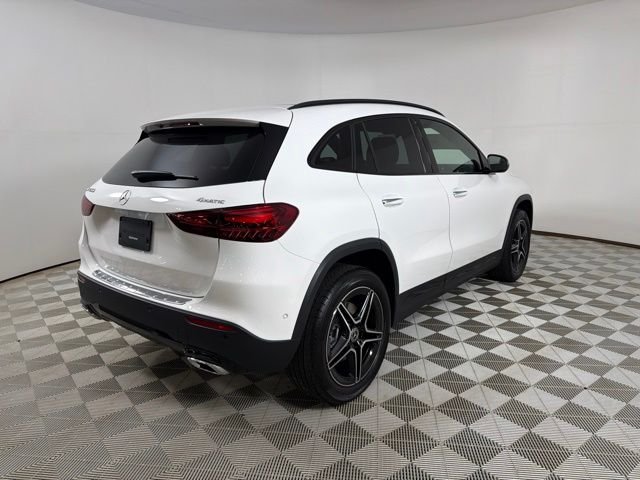 New 2026 Polar White Mercedes-Benz GLA 250 image 7