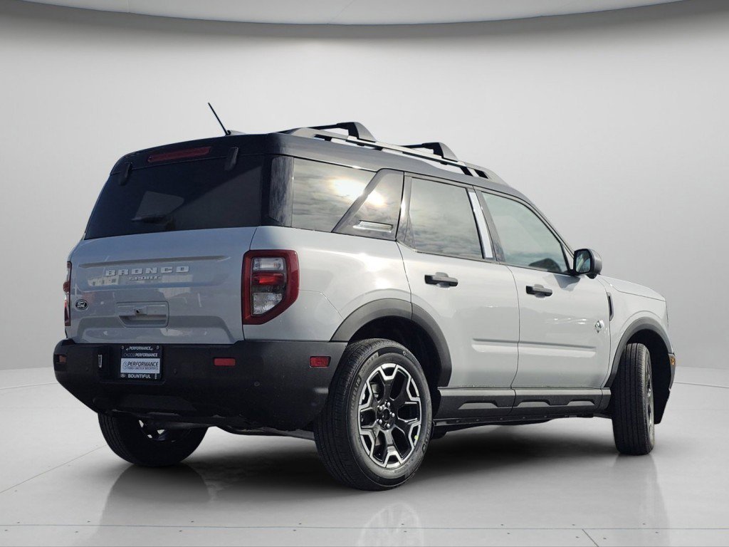 New 2026 Space White Metallic Ford Outer Banks image 24