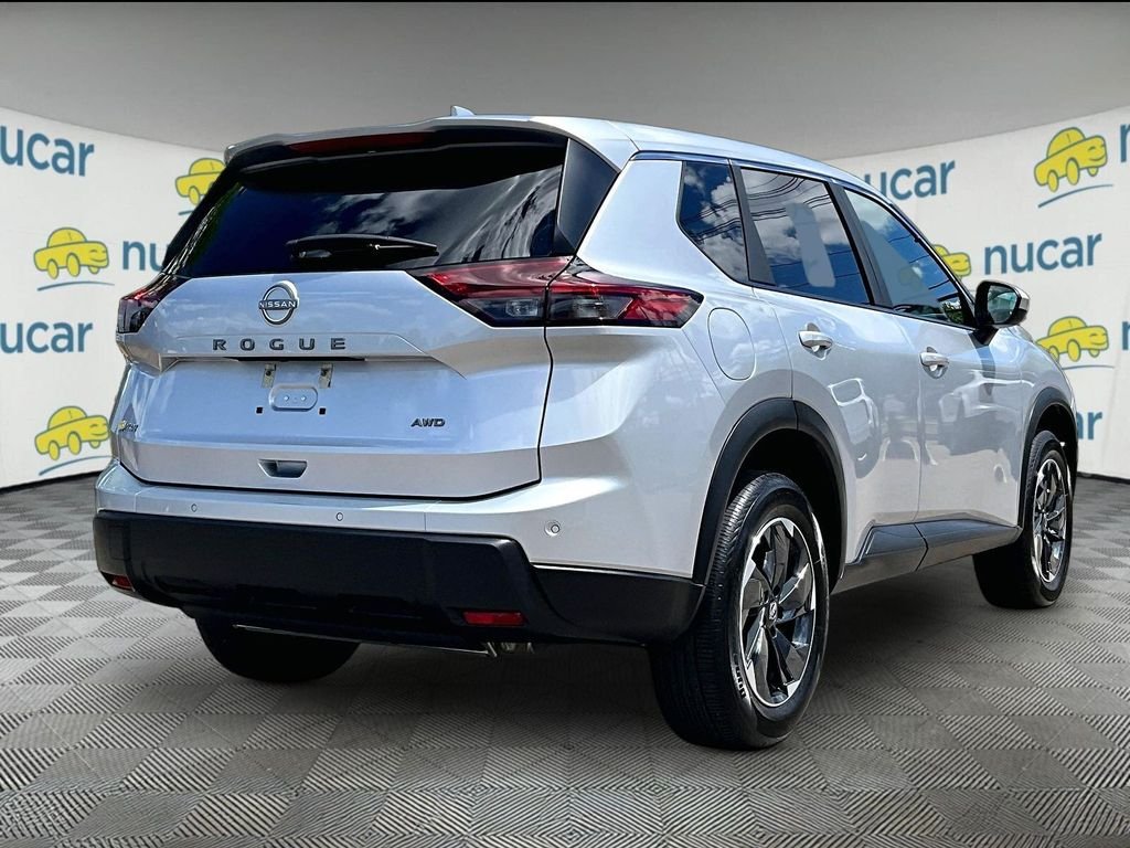 Certified Used 2025 Silver Nissan SV image 6