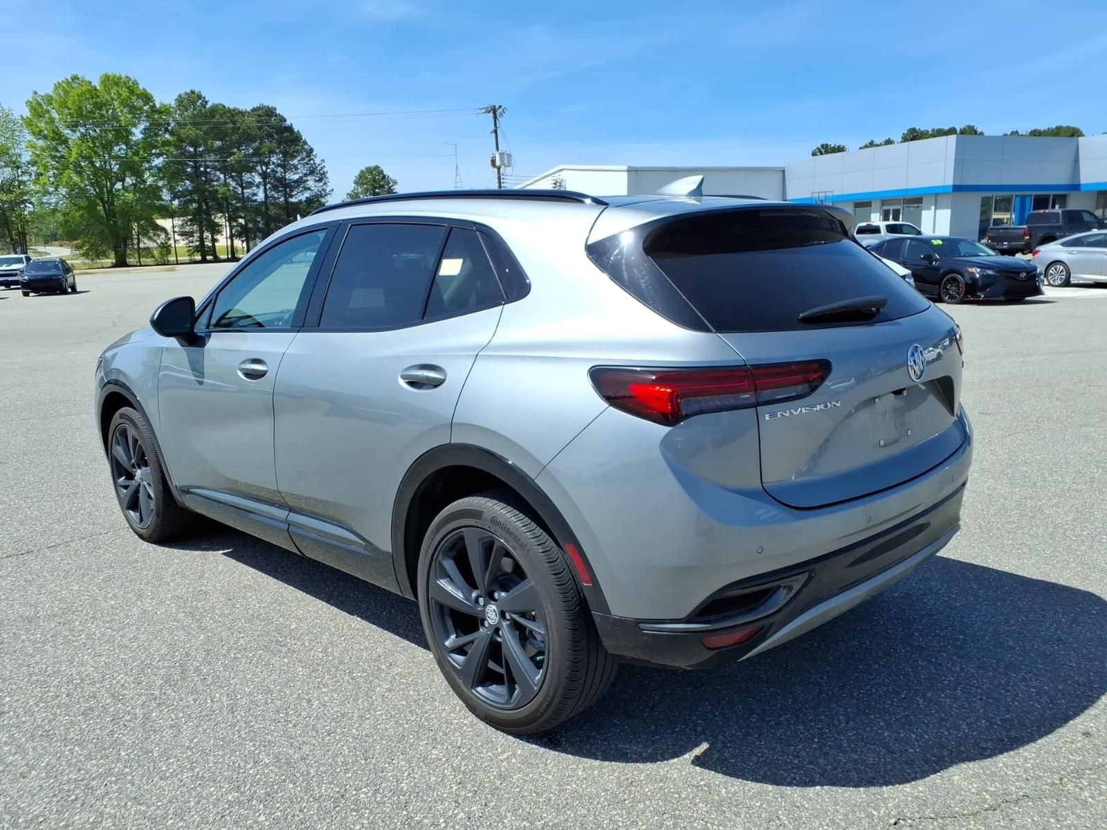 Used 2023 MOONSTONE GRAY METALLIC Buick Essence image 3