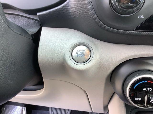 New 2026 Onyx Black Hyundai SEL image 35