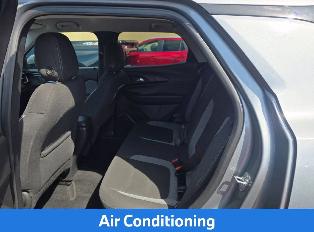 Used 2025 Gray Chevrolet LT image 9