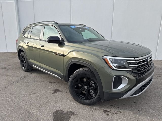 New 2026 Avocado Green Volkswagen 2.0T Peak Edition image 2