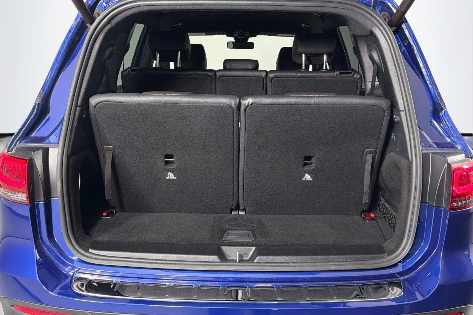 Used 2020 Galaxy Blue Metallic Mercedes-Benz 250 image 22