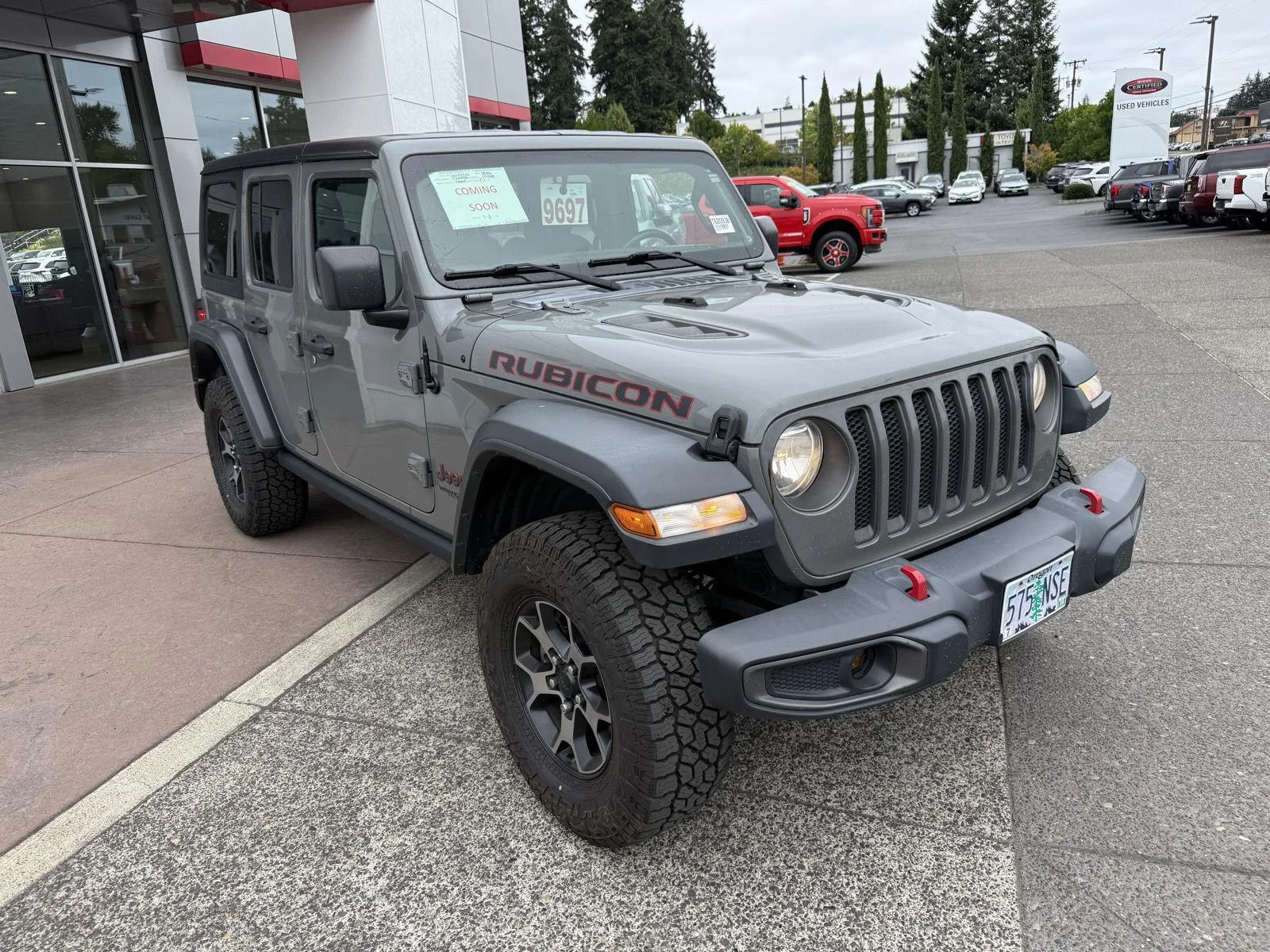 Used 2018 Sting-Gray Clearcoat Jeep Rubicon image 8
