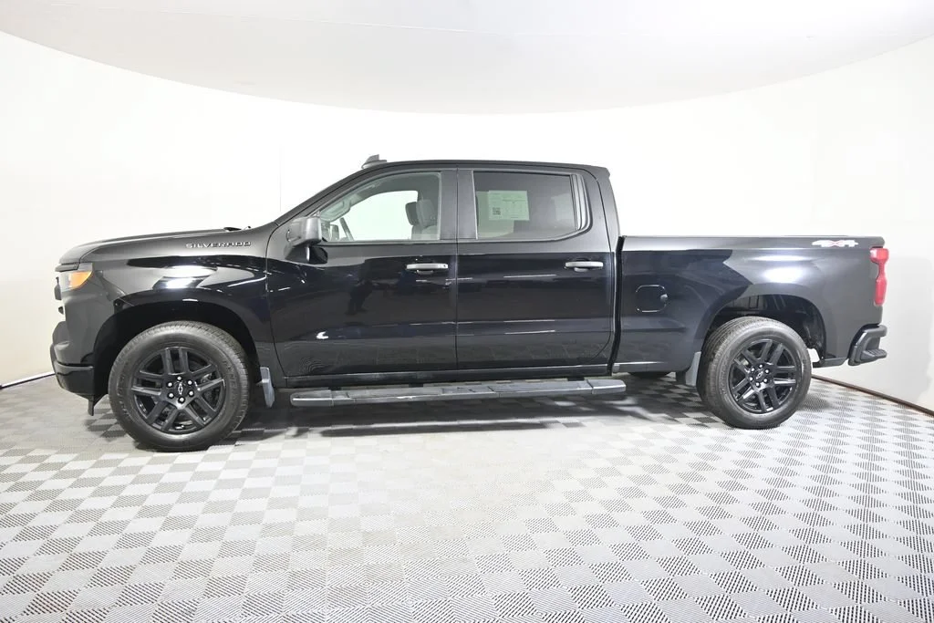 Used 2024 Chevrolet Silverado 1500 Custom with VIN 1GCPDBEK6RZ206134 for sale in Forest Lake, Minnesota