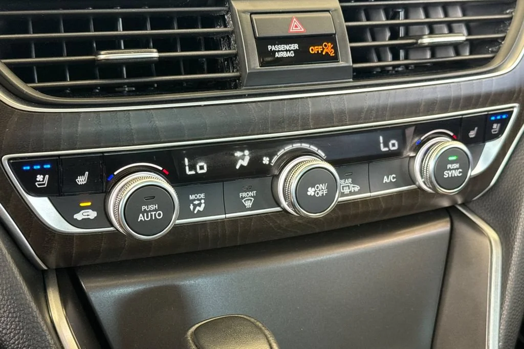 2018 Honda Accord Touring - Photo 20