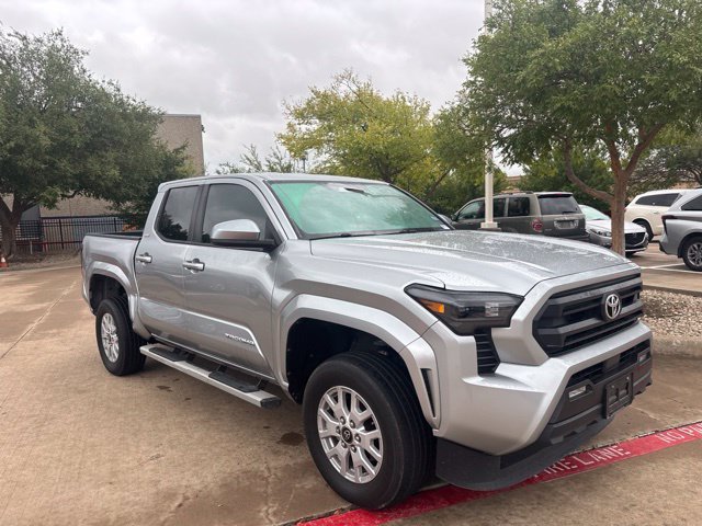 Used 2025 Silver Toyota SR5 image 3