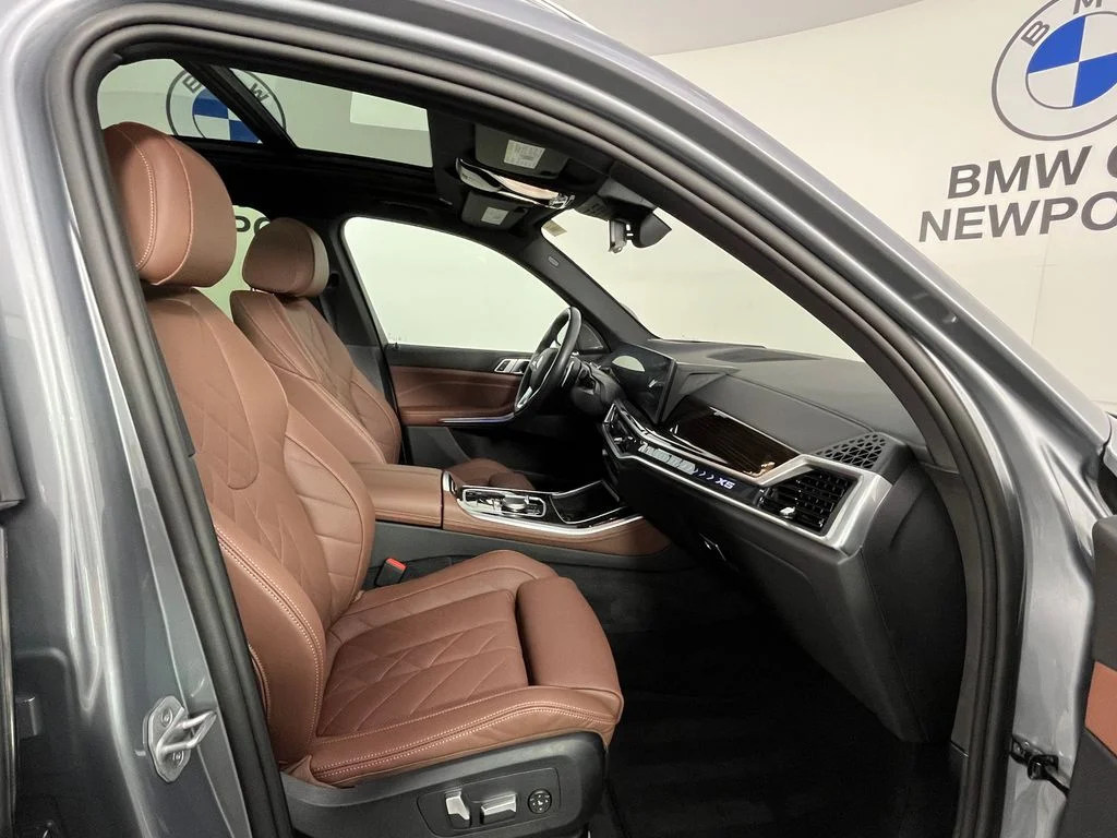 Certified Used 2026 Gray BMW xDrive40i image 23