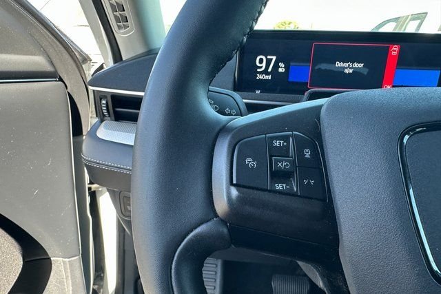 Used 2023 Space Gray Ford Select image 18