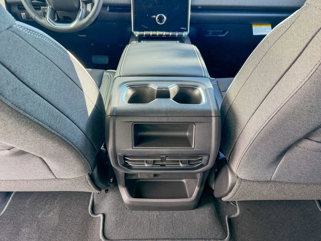 New 2026 Summit White GMC Elevation Extended Range image 23